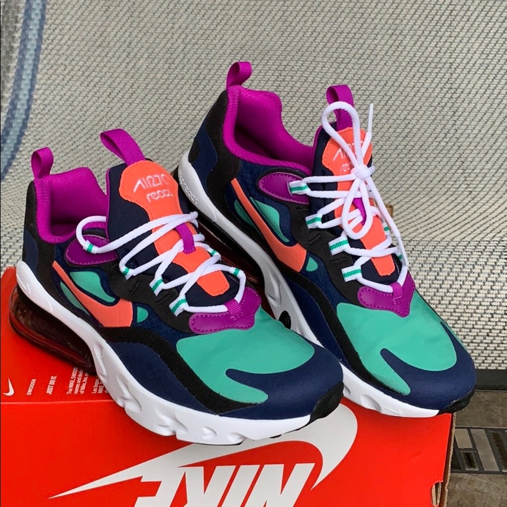 • NIKE AIR MAX 270 REACT WMNS - Picture 10 of 16